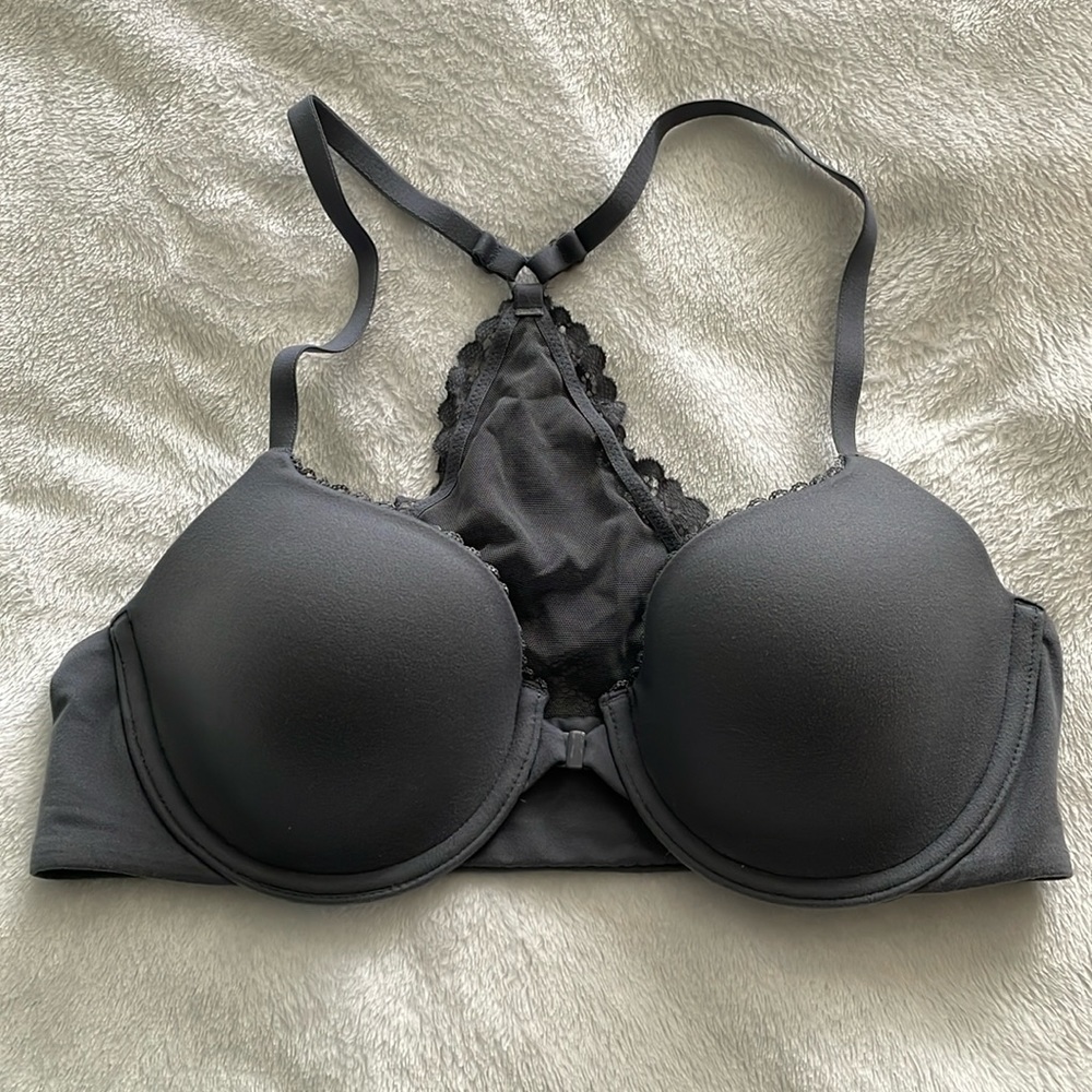 Victorias Secret Body by Victoria Front Close Racerback Bra